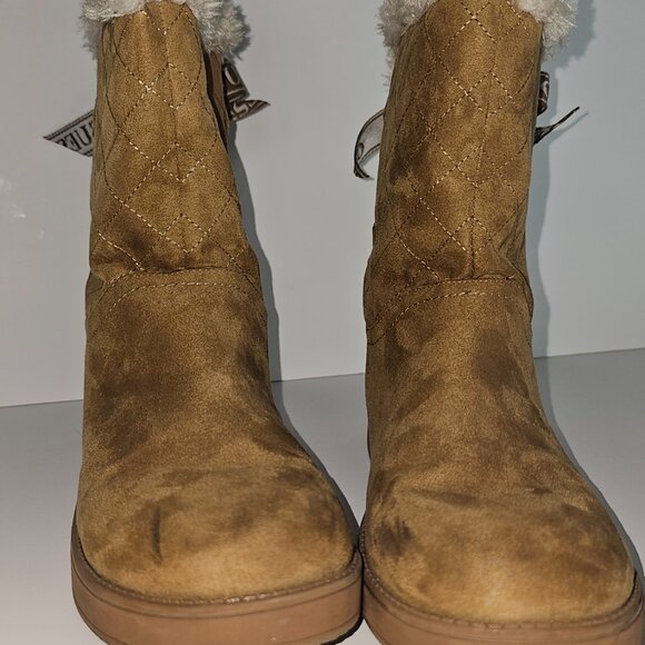 GUESS Allyse Quilted Winter Boots | Faux Fur | Medium Brown | Size 7M - Picture 3 of 6